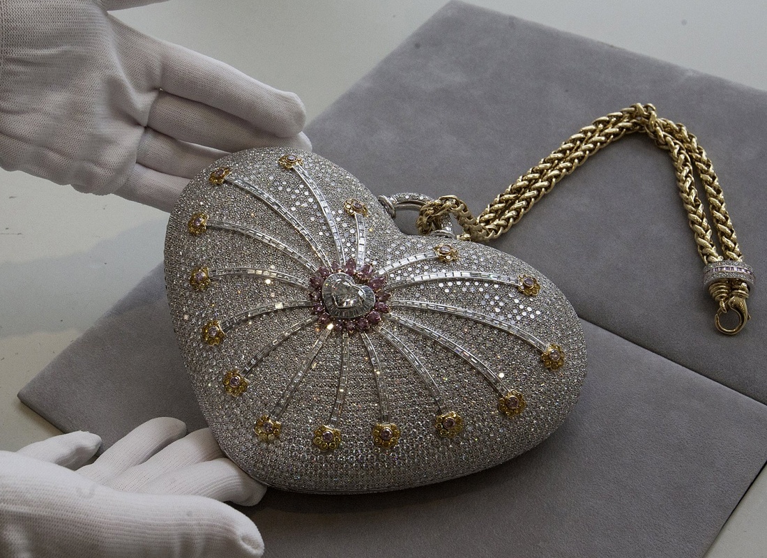 Gold Heart Shape Pearl Beaded Clutch Bag Rhinestone Evening Bag | Baginning