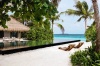 pool LVМН открыл отель Cheval Blanc Randheli на Мальдивах океан