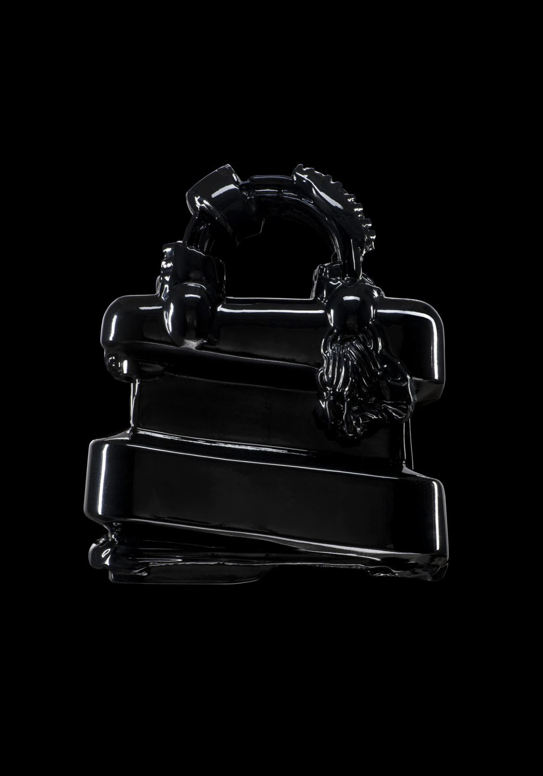 v_moskve_otkrilas_vistavka_sumok_lady_dior