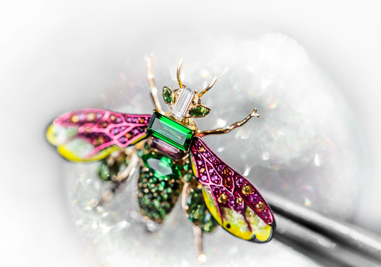 horlo_dior_grand_soir_reine_des_abeilles_3