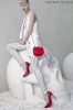 Красные туфлисострым носоом тренд Thomas Wylde spring-summer 2013 ad campaign glamour